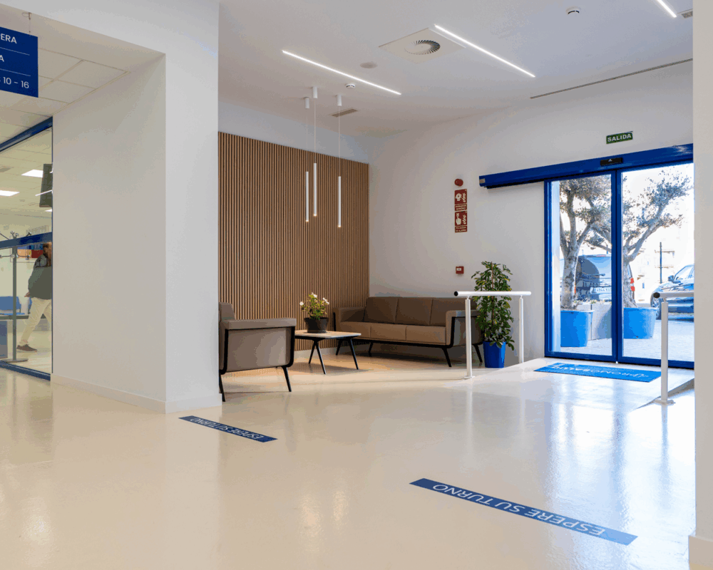Sala de espera clínica Promosalud Logroño